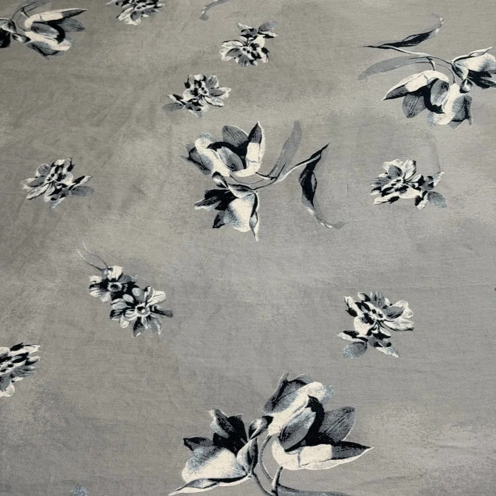 Calvin Klein Tulips Watercolor Queen Duvet Cover Grey 100% Cotton Zipper Closure